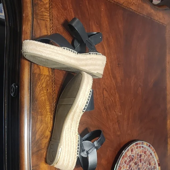 Franco Sarto Black Espadrille Wedges - Picture 9 of 10
